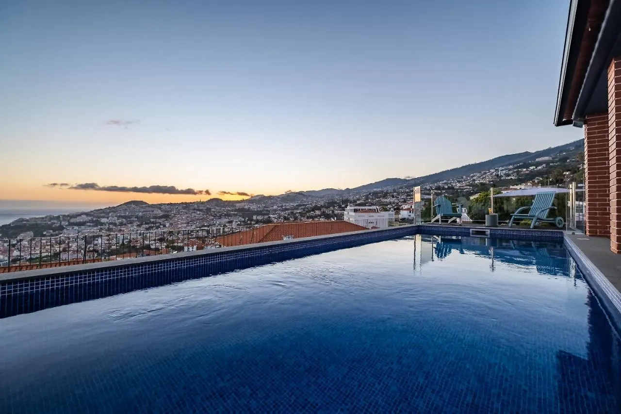 Casa Da Pinheira II - By Wehost Villa Funchal  0*, Funchal (Madeira)